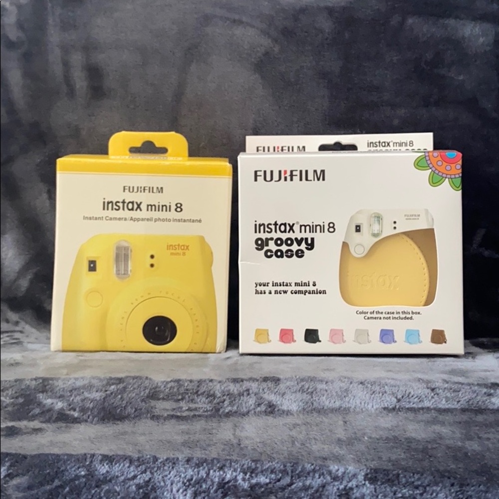 Fujifilm INSTAX Mini 8 With Case